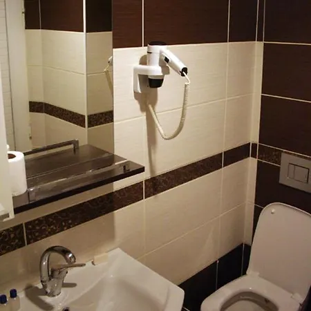 Yeni Kosk Esra コンヤ