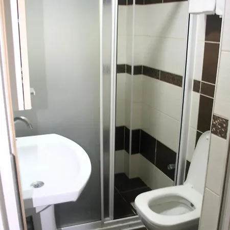 ホテル Yeni Kosk Esra 2*