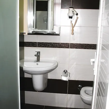 Yeni Kosk Esra 2* コンヤ